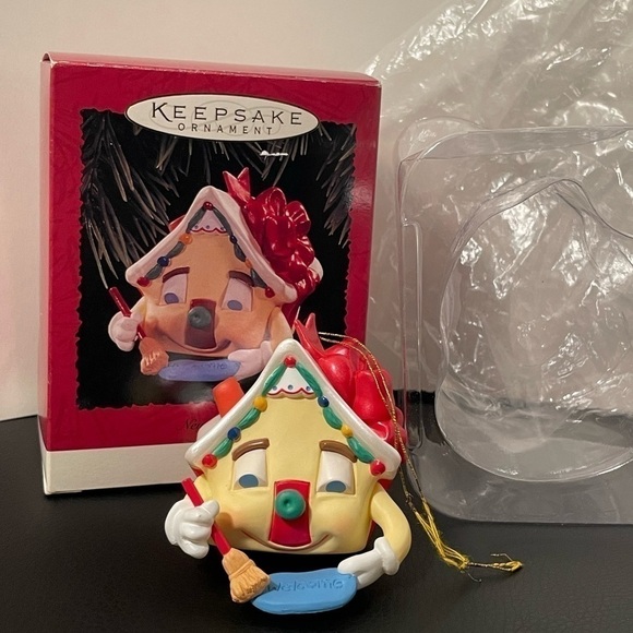 Hallmark Keepsake Ornament Our New Home 1995 with box. - Picture 1 of 4